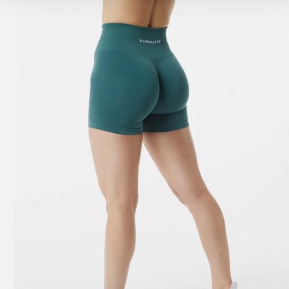 Alphalete Amplify shorts Pier Blue